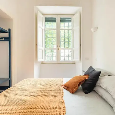 Apartment Marcantonio Rome: Colosseum For Groups Rome