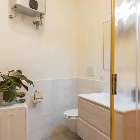 Apartment Marcantonio Rome: Colosseum For Groups